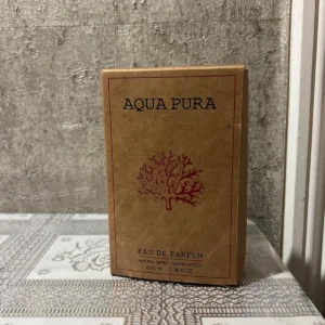 Aqua Pura Eau